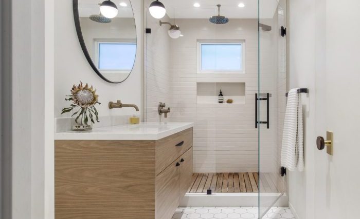 Half bathroom decor ideas