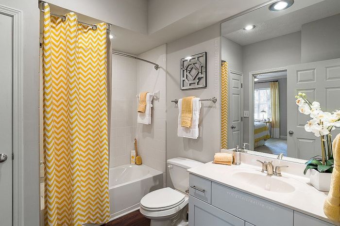 Yellow and grey bathroom decor