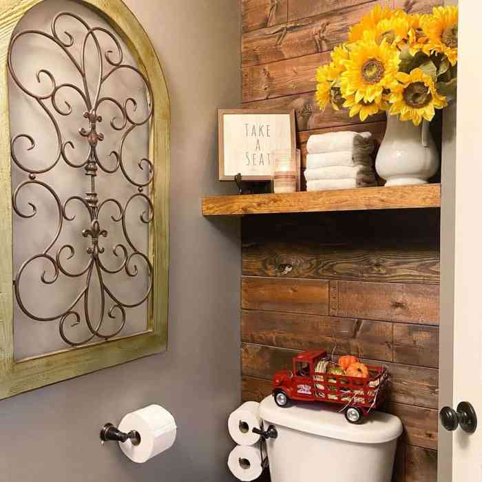 Easy fall bathroom decor