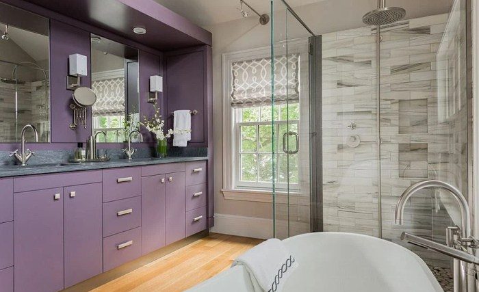 Pink and purple bathroom decor