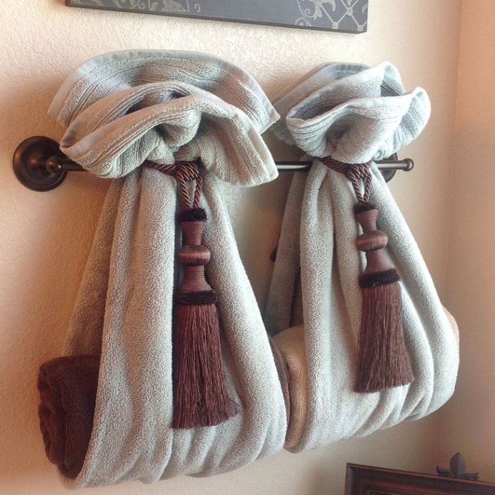 Bathroom decor with towels