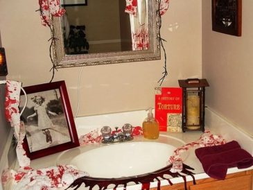 Bathroom halloween decor ideas