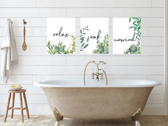 Decorative bathroom wall decor